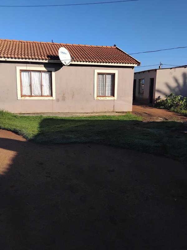 2 Bedroom Property for Sale in Etwatwa Gauteng
