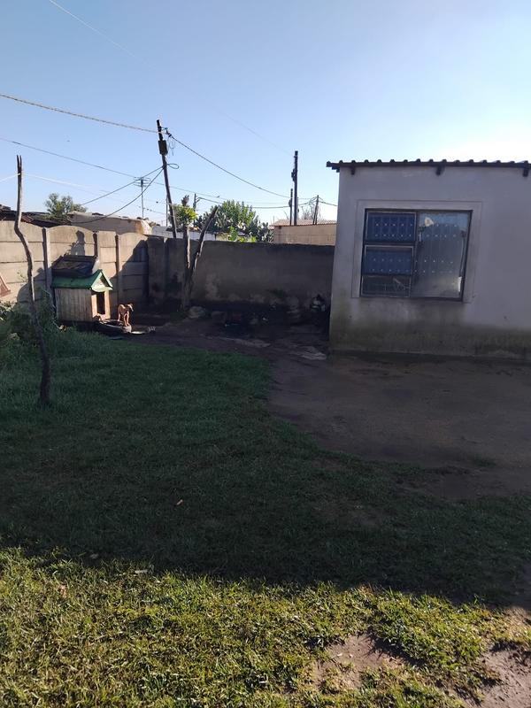 2 Bedroom Property for Sale in Etwatwa Gauteng