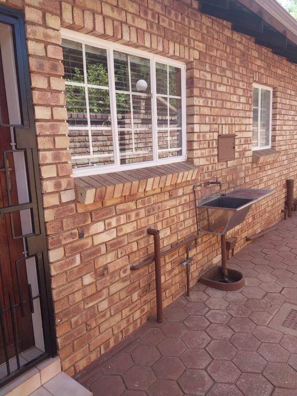 3 Bedroom Property for Sale in Wierda Park Gauteng