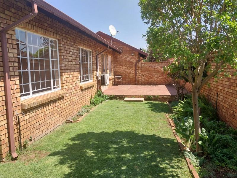 3 Bedroom Property for Sale in Wierda Park Gauteng