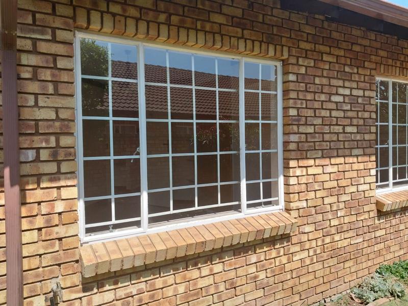 3 Bedroom Property for Sale in Wierda Park Gauteng