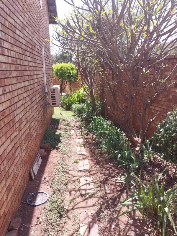 3 Bedroom Property for Sale in Wierda Park Gauteng