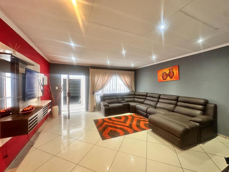 4 Bedroom Property for Sale in Amandasig Gauteng