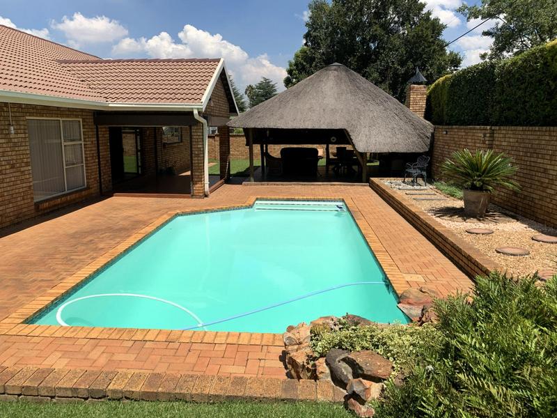 5 Bedroom Property for Sale in Sunward Park Gauteng