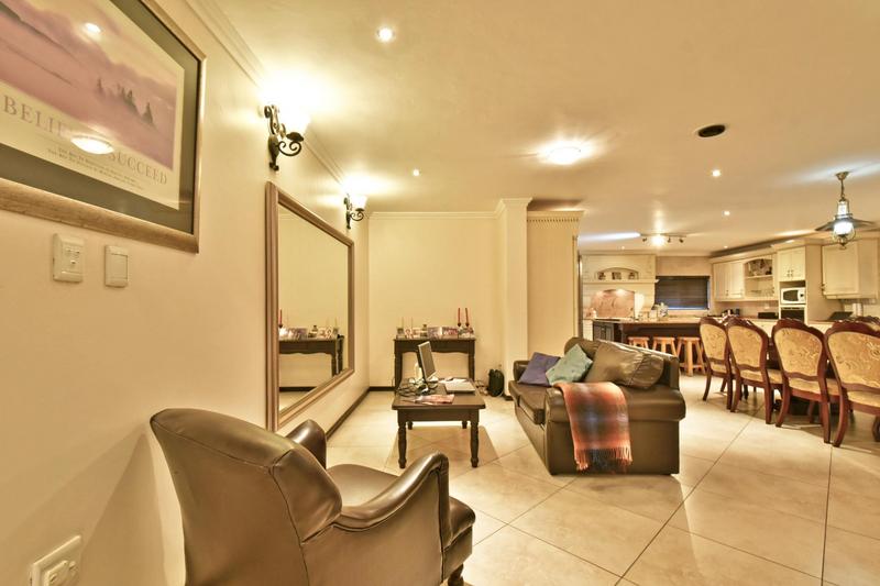 5 Bedroom Property for Sale in Bassonia Gauteng