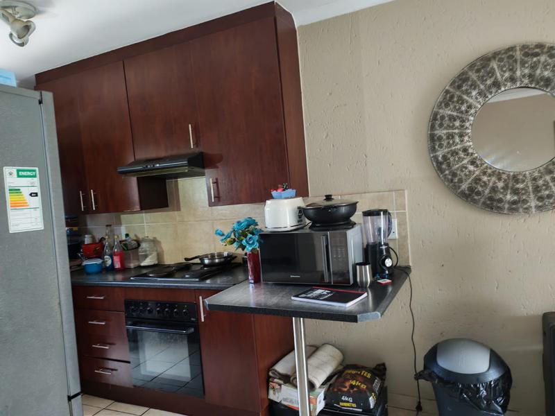 2 Bedroom Property for Sale in Olievenhoutbosch Gauteng