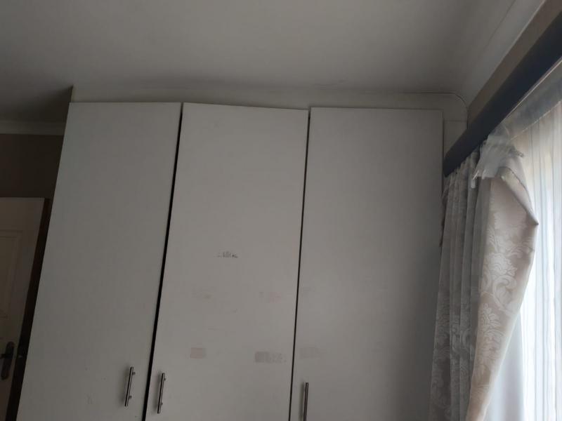 2 Bedroom Property for Sale in Olievenhoutbosch Gauteng