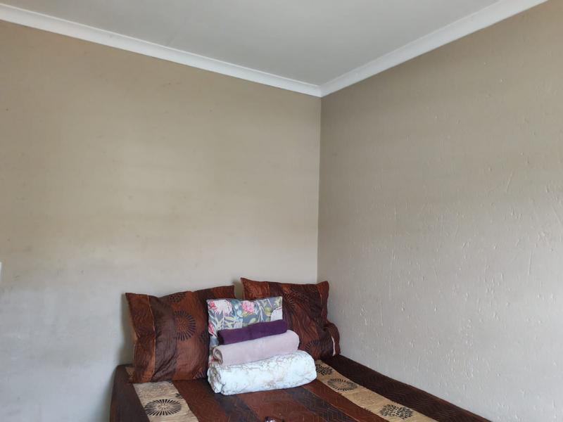 2 Bedroom Property for Sale in Olievenhoutbosch Gauteng