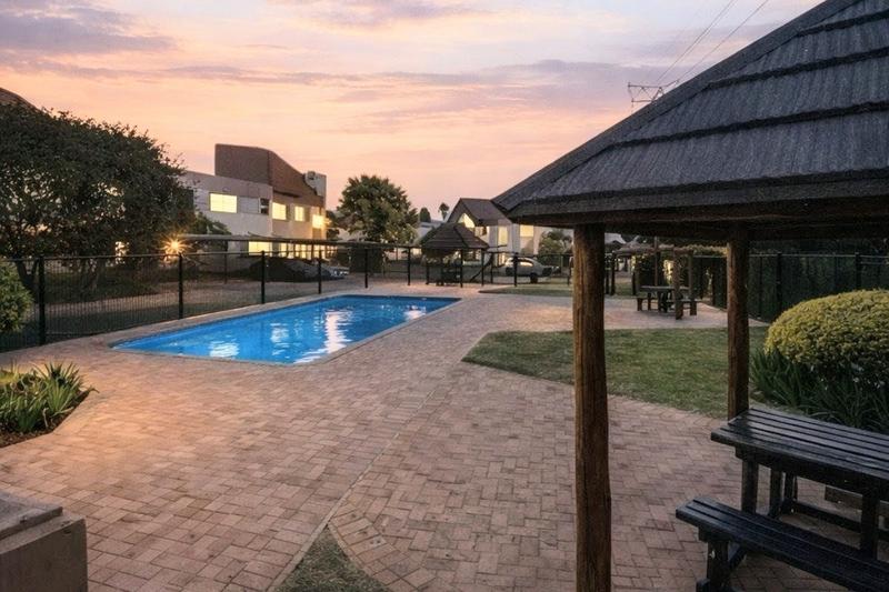 2 Bedroom Property for Sale in Bedfordview Gauteng