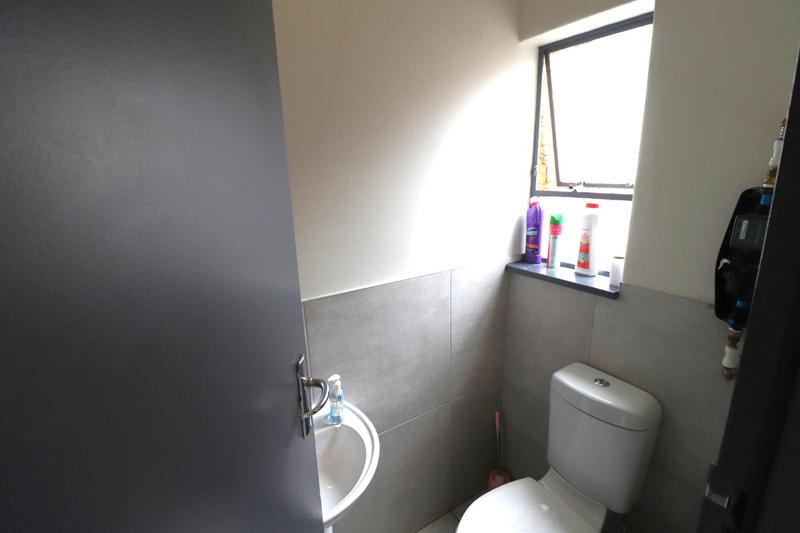 To Let 2 Bedroom Property for Rent in Windsor West Gauteng
