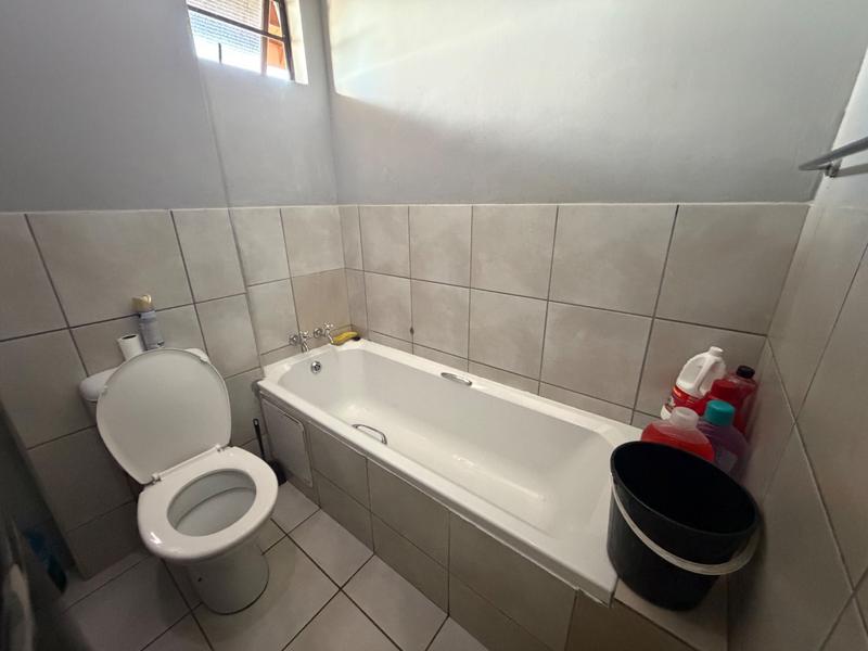 2 Bedroom Property for Sale in Elandspoort Gauteng