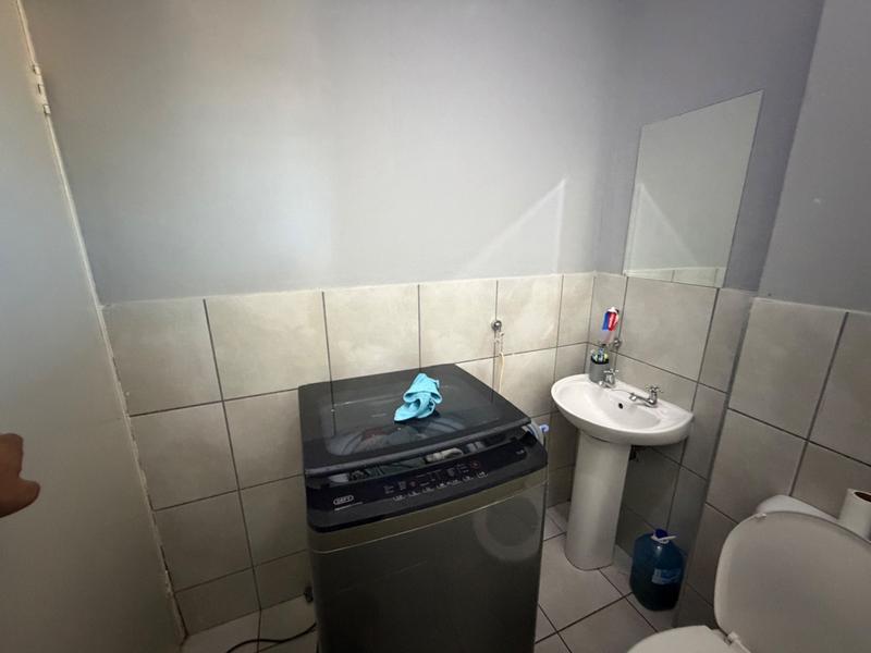 2 Bedroom Property for Sale in Elandspoort Gauteng