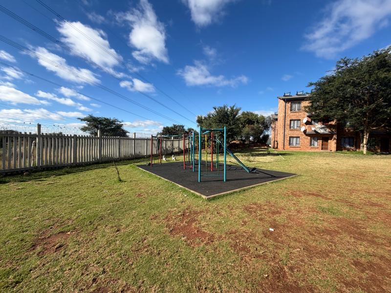 2 Bedroom Property for Sale in Elandspoort Gauteng