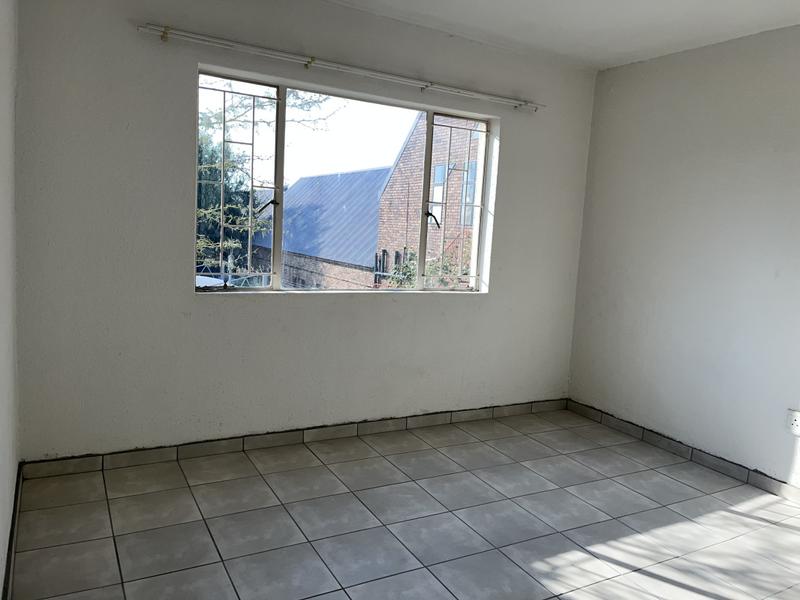 2 Bedroom Property for Sale in Edenvale Central Gauteng