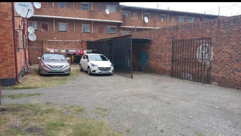 2 Bedroom Property for Sale in Forest Hill Gauteng