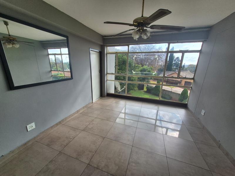 To Let 1 Bedroom Property for Rent in Rhodesfield Ext 1 Gauteng
