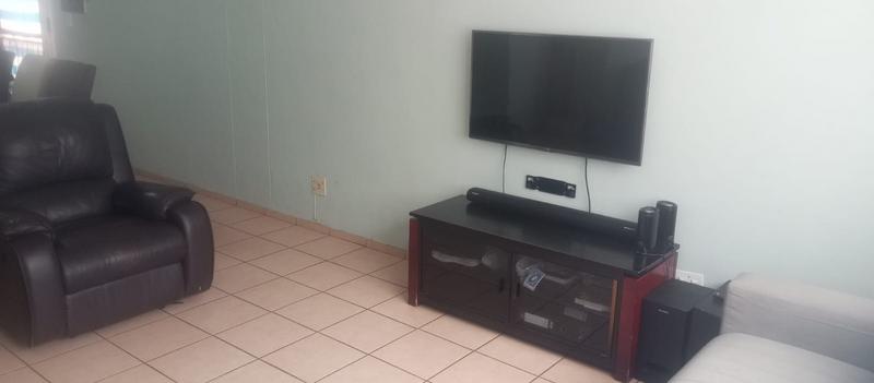 2 Bedroom Property for Sale in Silverton Gauteng