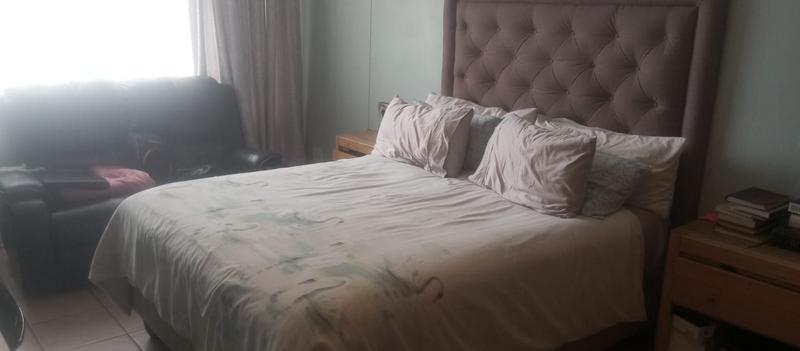 2 Bedroom Property for Sale in Silverton Gauteng