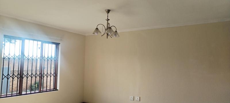 To Let 3 Bedroom Property for Rent in Eleadah Gauteng