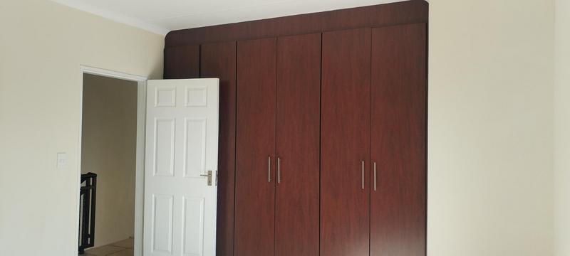 To Let 3 Bedroom Property for Rent in Eleadah Gauteng