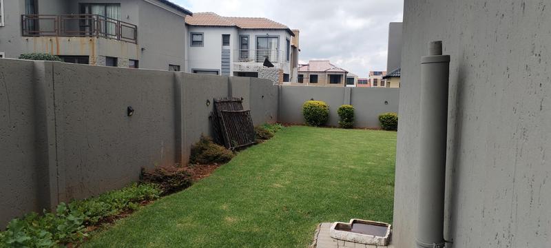 3 Bedroom Property for Sale in Wildtuinpark Gauteng