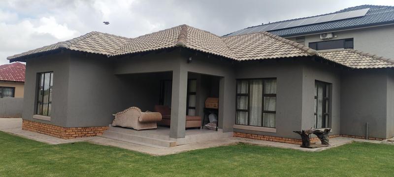 3 Bedroom Property for Sale in Wildtuinpark Gauteng
