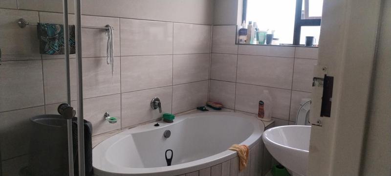 3 Bedroom Property for Sale in Wildtuinpark Gauteng