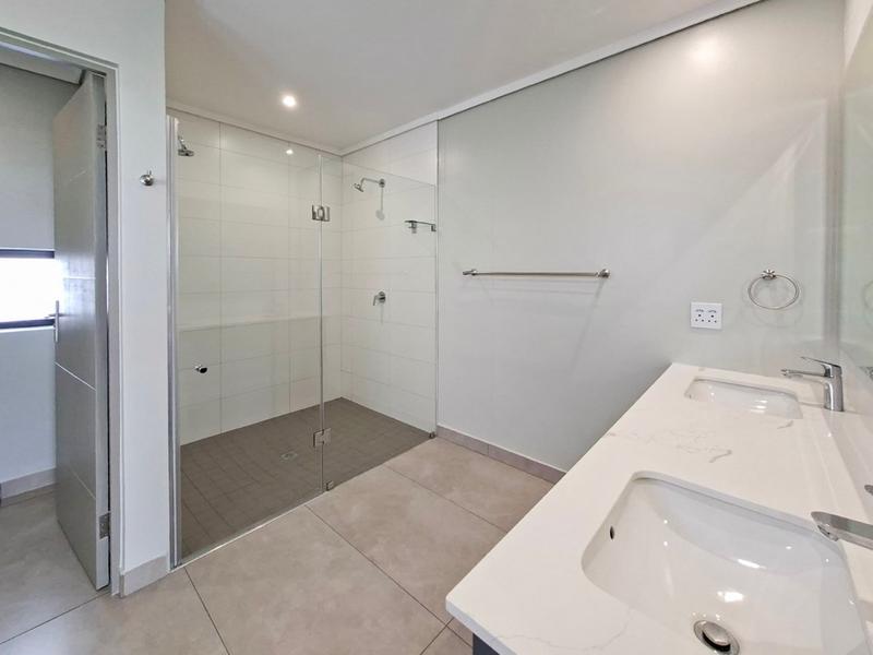 To Let 3 Bedroom Property for Rent in Midstream Estate Gauteng