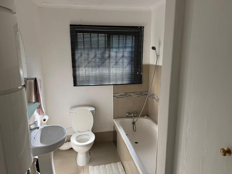 2 Bedroom Property for Sale in Eldoglen Gauteng
