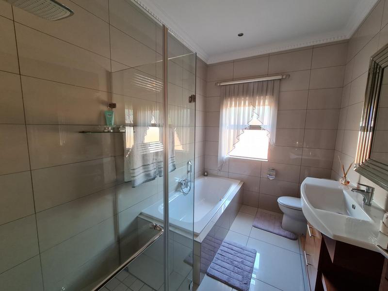 3 Bedroom Property for Sale in Retire at Midstream Gauteng