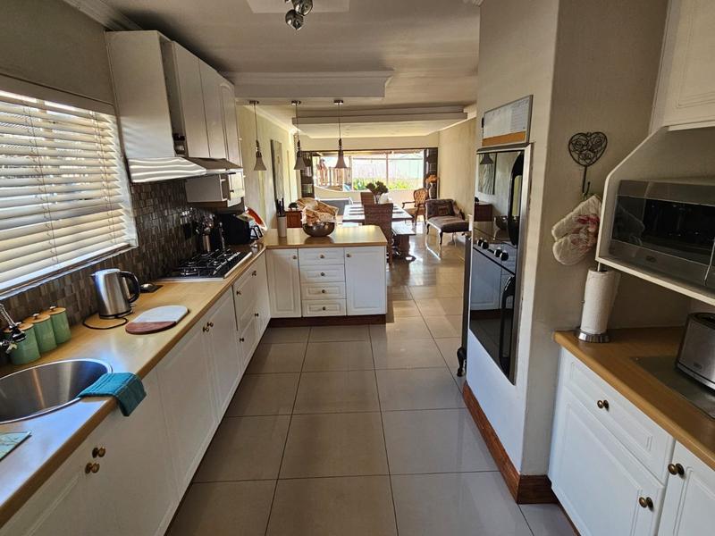 4 Bedroom Property for Sale in Randhart Gauteng
