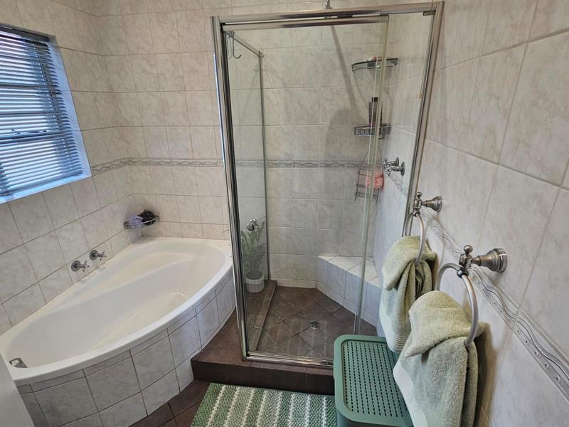 4 Bedroom Property for Sale in Randhart Gauteng