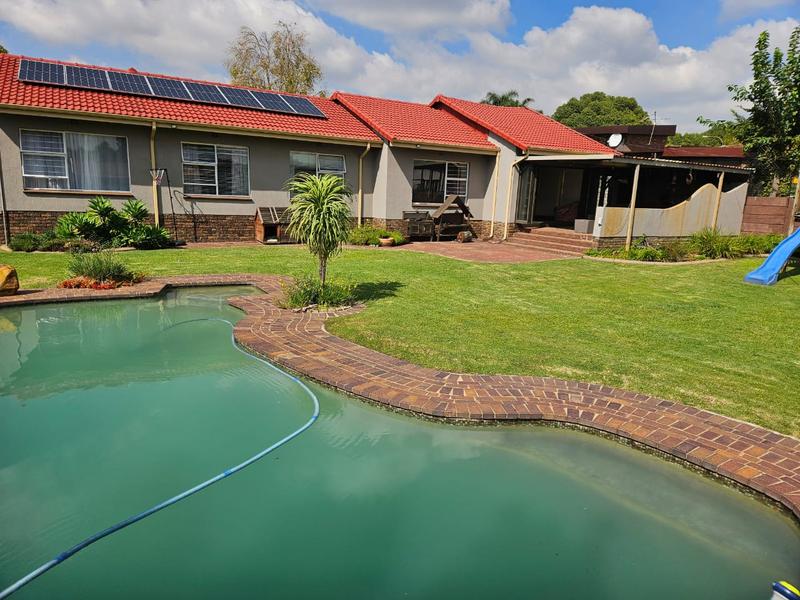 4 Bedroom Property for Sale in Randhart Gauteng