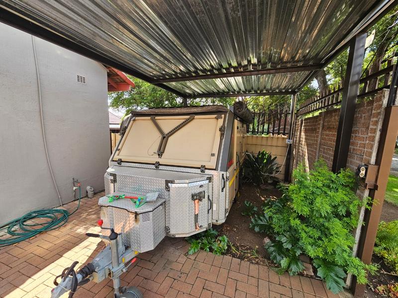 4 Bedroom Property for Sale in Randhart Gauteng