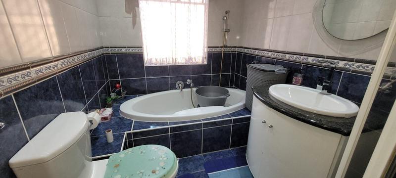 3 Bedroom Property for Sale in Glenvista Gauteng