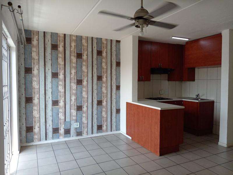 1 Bedroom Property for Sale in Sandown Gauteng