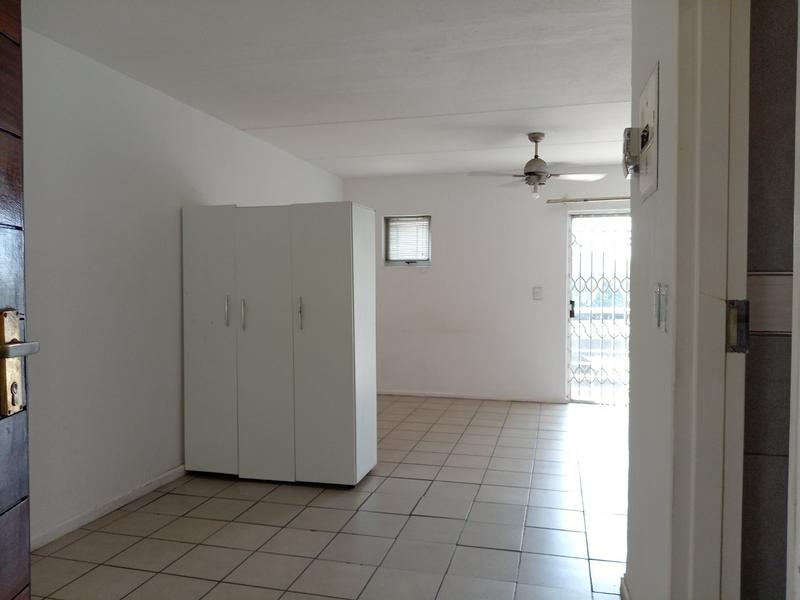 1 Bedroom Property for Sale in Sandown Gauteng