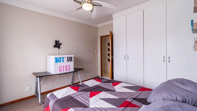 4 Bedroom Property for Sale in Florida Hills Gauteng