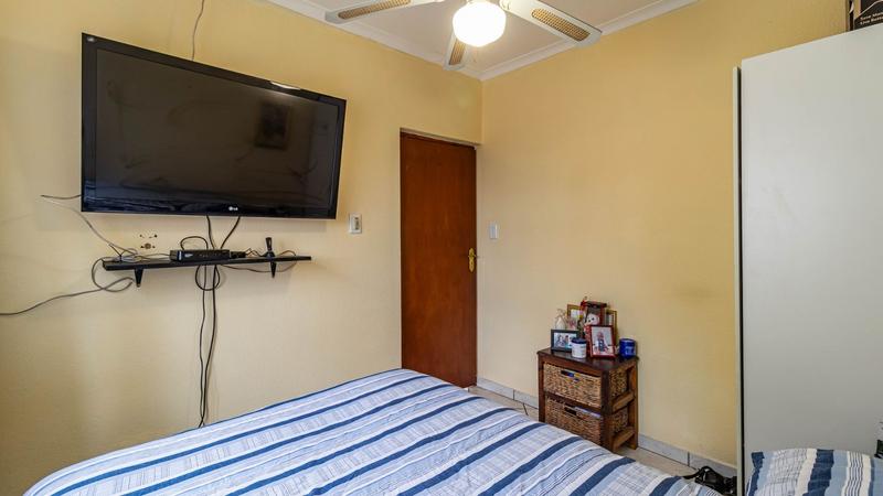 4 Bedroom Property for Sale in Florida Hills Gauteng