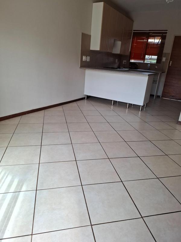 2 Bedroom Property for Sale in Stone Ridge Gauteng