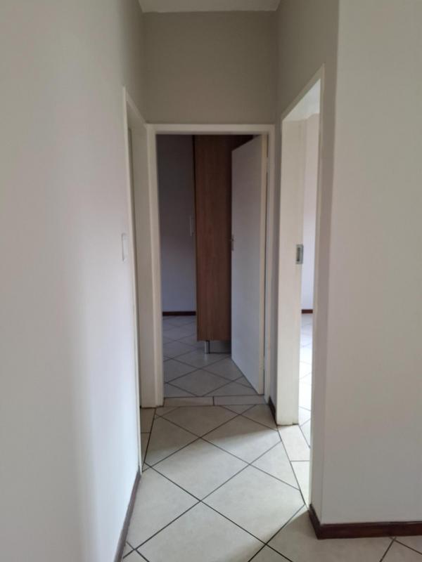 2 Bedroom Property for Sale in Stone Ridge Gauteng