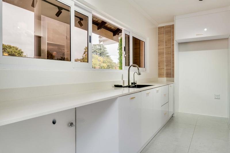 4 Bedroom Property for Sale in Glen Marais Gauteng