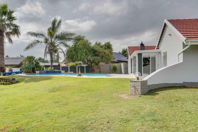 4 Bedroom Property for Sale in Glen Marais Gauteng