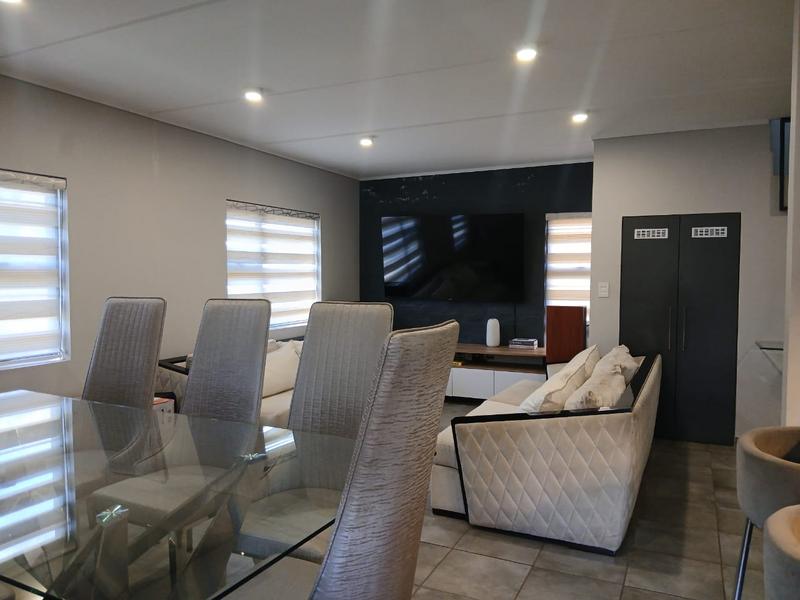 4 Bedroom Property for Sale in Lotus Gardens Gauteng