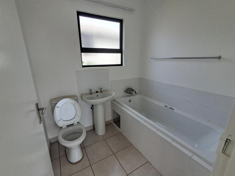 3 Bedroom Property for Sale in Windmill Park Gauteng