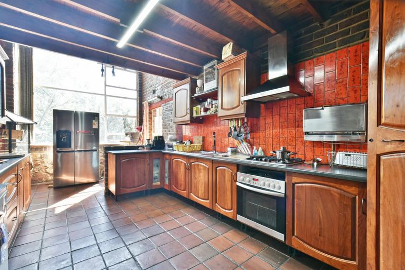 5 Bedroom Property for Sale in Glenvista Gauteng