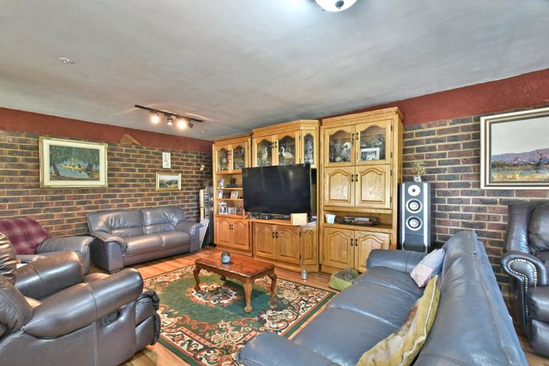 5 Bedroom Property for Sale in Glenvista Gauteng