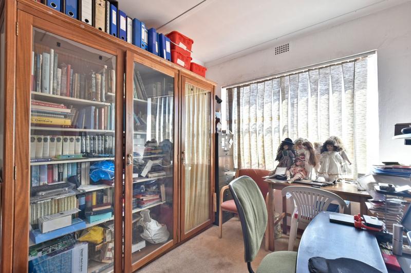 5 Bedroom Property for Sale in Glenvista Gauteng