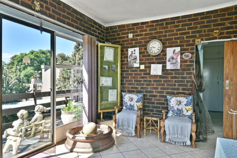 5 Bedroom Property for Sale in Glenvista Gauteng