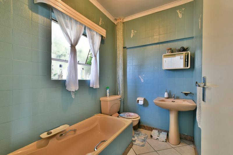 5 Bedroom Property for Sale in Glenvista Gauteng